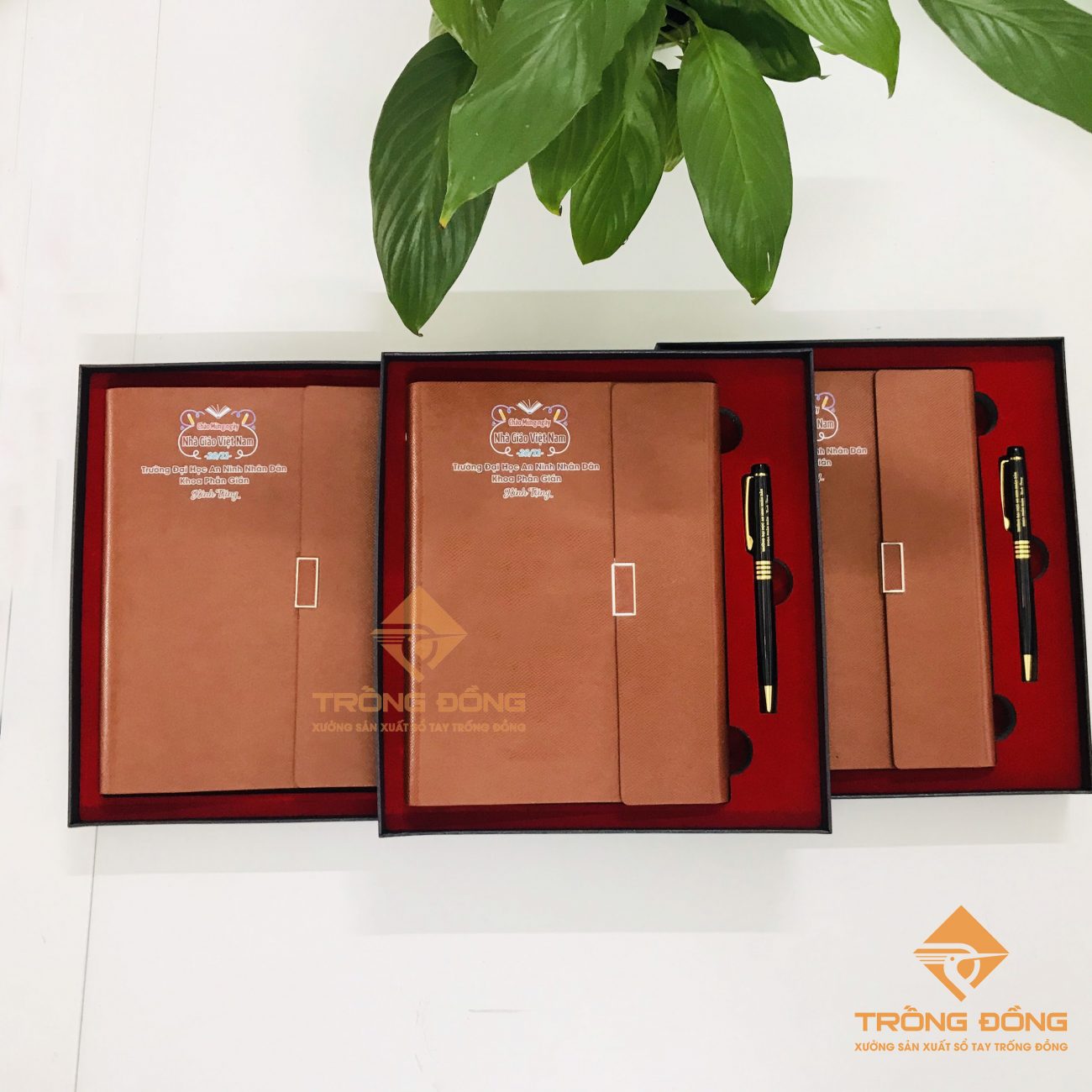 Bộ Giftset Sổ Tay Và Bút Bi In Logo – Quà Tặng Đối Tác, Khách Hàng