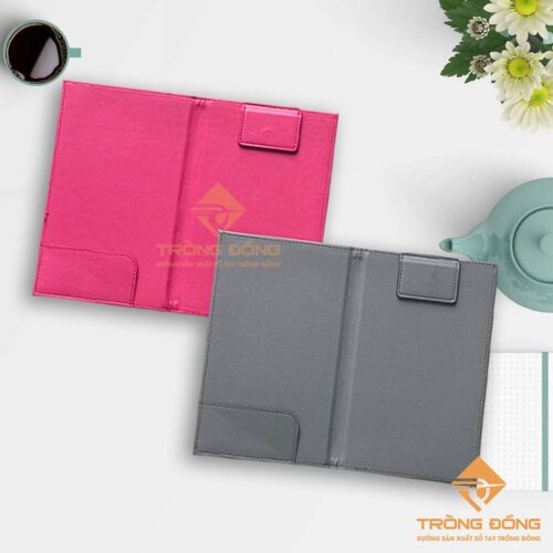 Bìa kẹp bill cao cấp được làm bằng da simili có tai gấp kẹp bill và thanh kẹp giữ tiền.