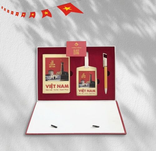 Quà tặng đại lễ 30/4 Tự Hào Việt Nam - introngdong.vn