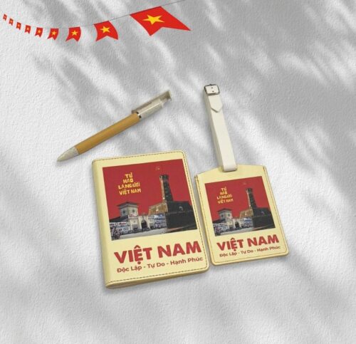 Quà tặng đại lễ 30/4 Tự Hào Việt Nam - introngdong.vn