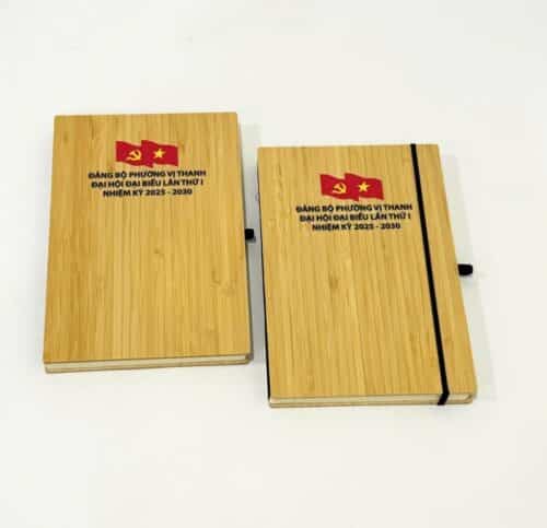 Bộ Quà Tặng Đại Hội In Logo - Sổ tay a5 bìa tre + Bút Tre + Hộp Giấy - xuongsanxuatsoda.com