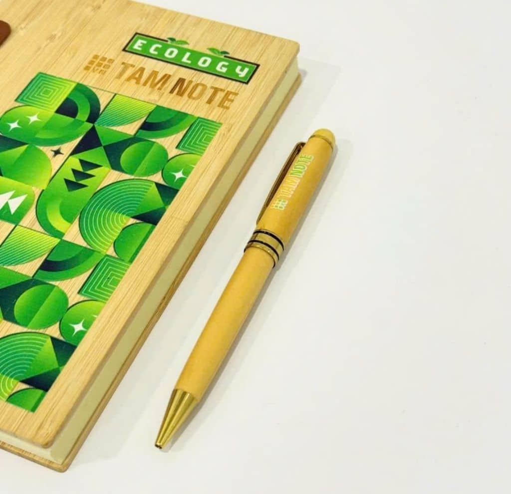 Bộ quà tặng XANH08 - Bút gỗ - introngdong.vn